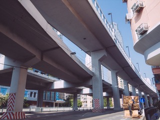 350782