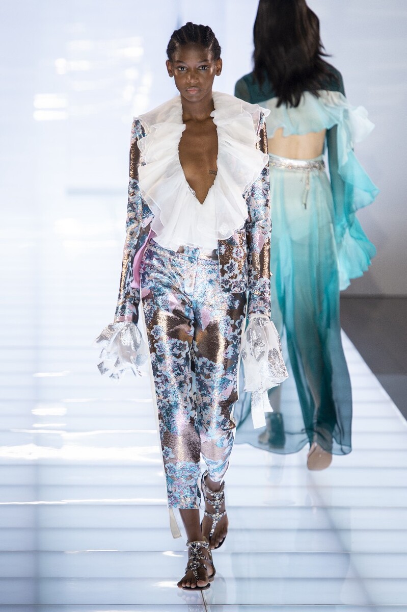 AZZARO FALL