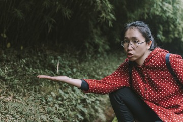 001
