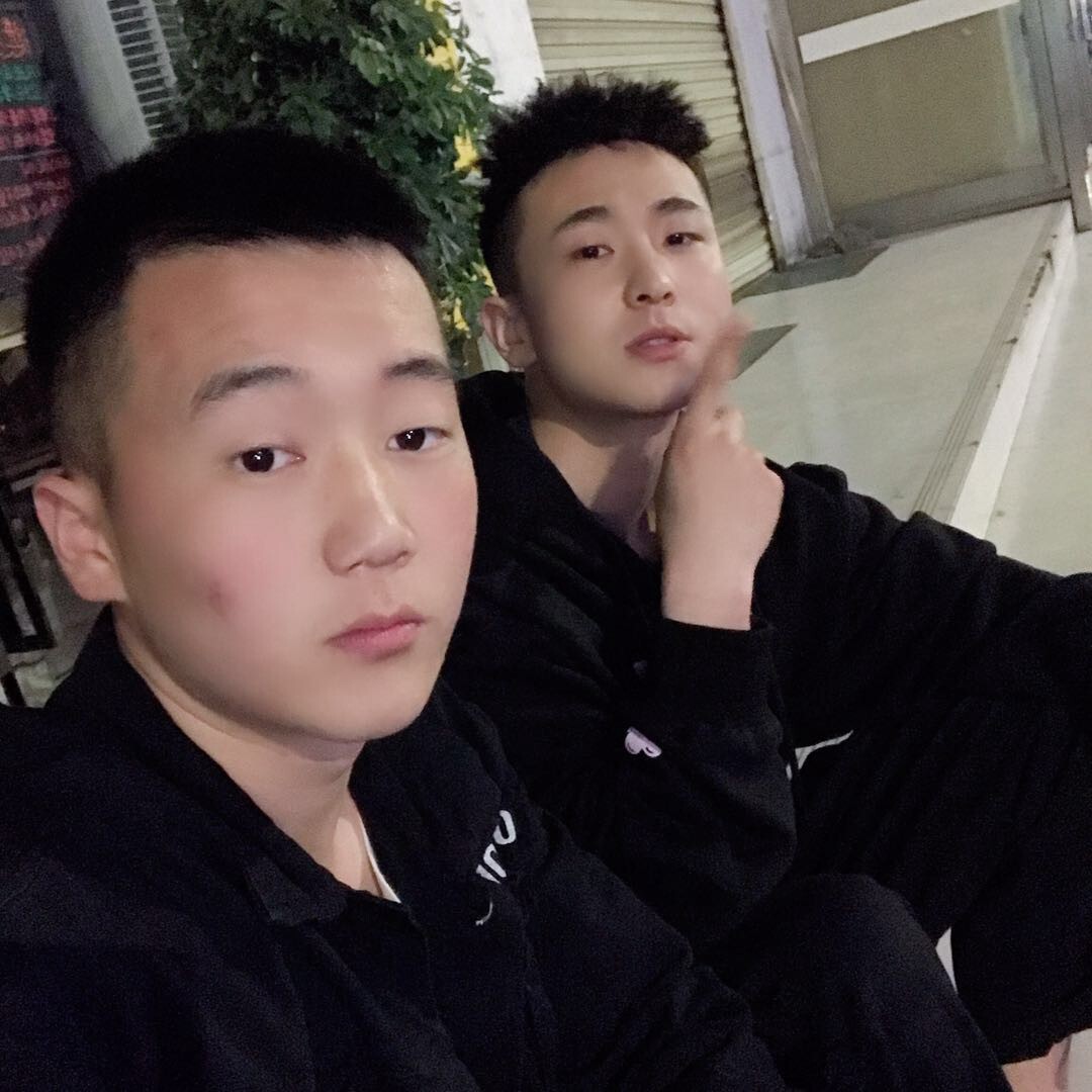 快手老铁8万底薪一个月一般有多少?