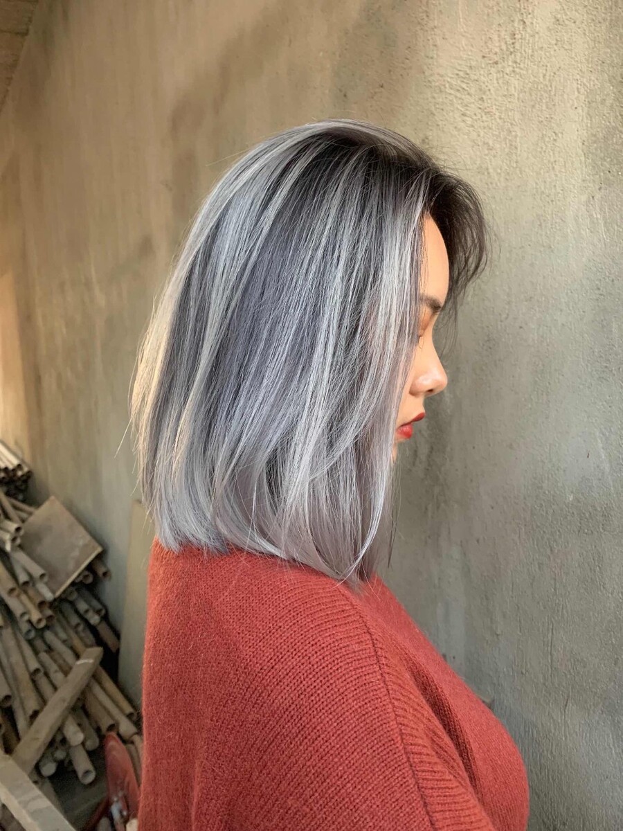 暗紫色头发怎么提亮啊,紫色染发攻略!三原色搭配你的发色