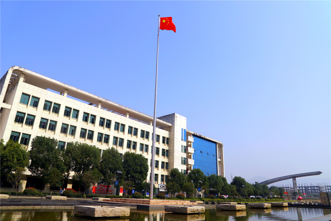 成龙成龙2020年11月10日514关注校园风景2襄阳汽车职业技术学院摄影圈