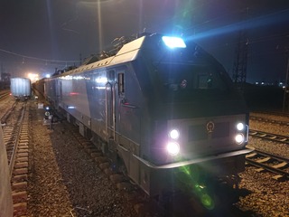 275761