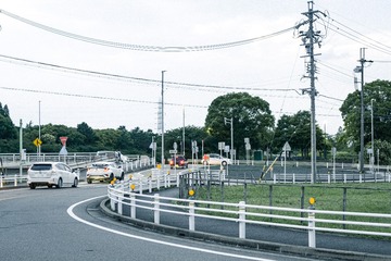 9B27CF9D-B850-4D09-ABC0-C83D11CF549F/L0/001