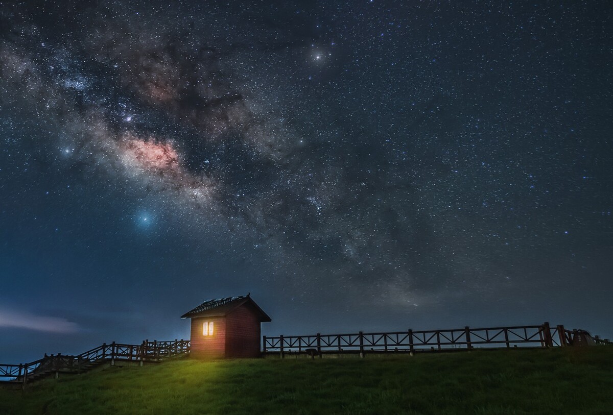星空下的小屋