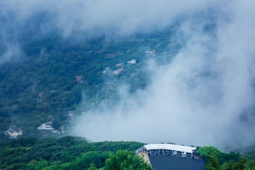 花果山雾景