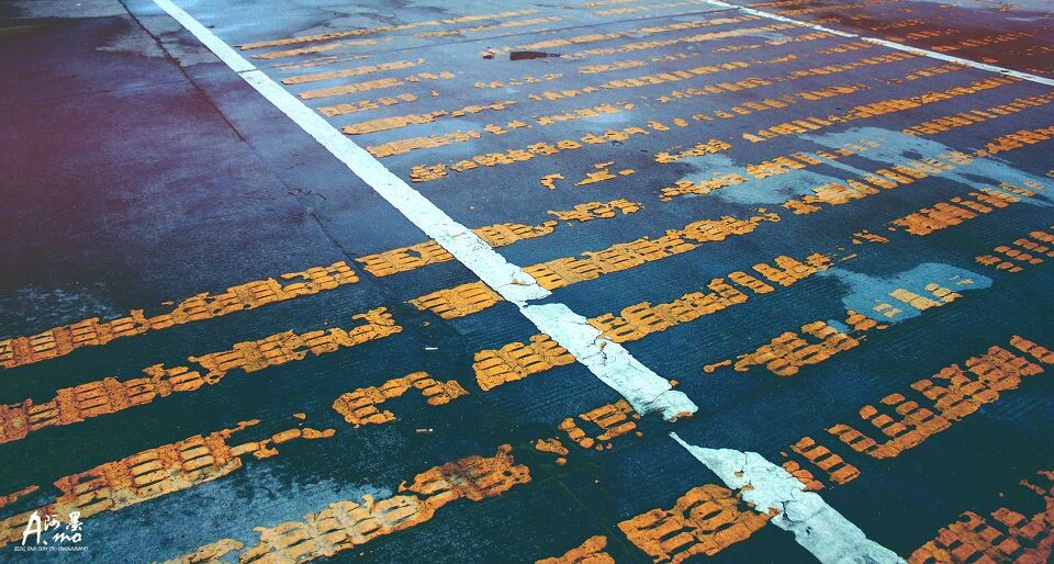 带不走的思念<br />
带不走的思念