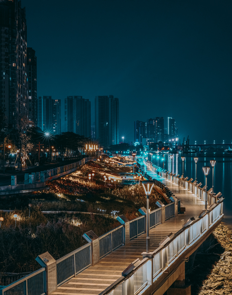 地点佛山市顺德区容桂德胜滨河公园