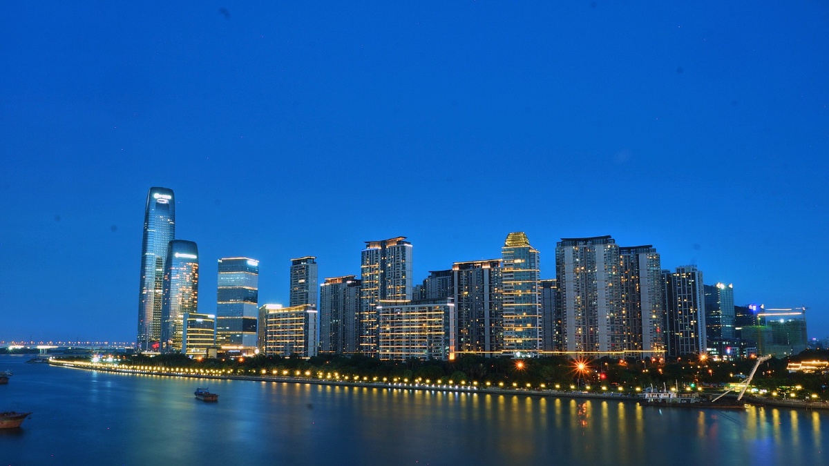 摄于广州琶洲大桥