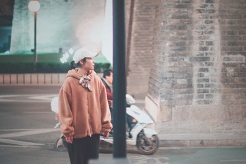 001