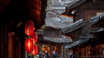 黄昏下得丽江古城