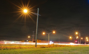 560764