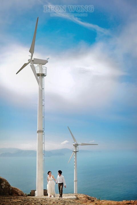20110809_LEO_3947_PREWEDDING<br />
东极岛东福山上新建的风电机