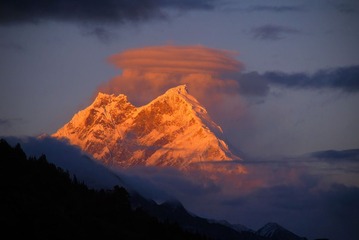 加拉白垒峰