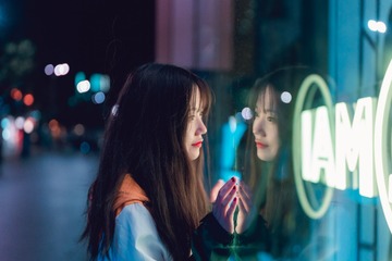 118050