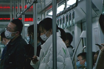 230111