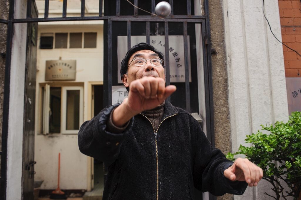 露一手<br />
