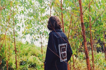001