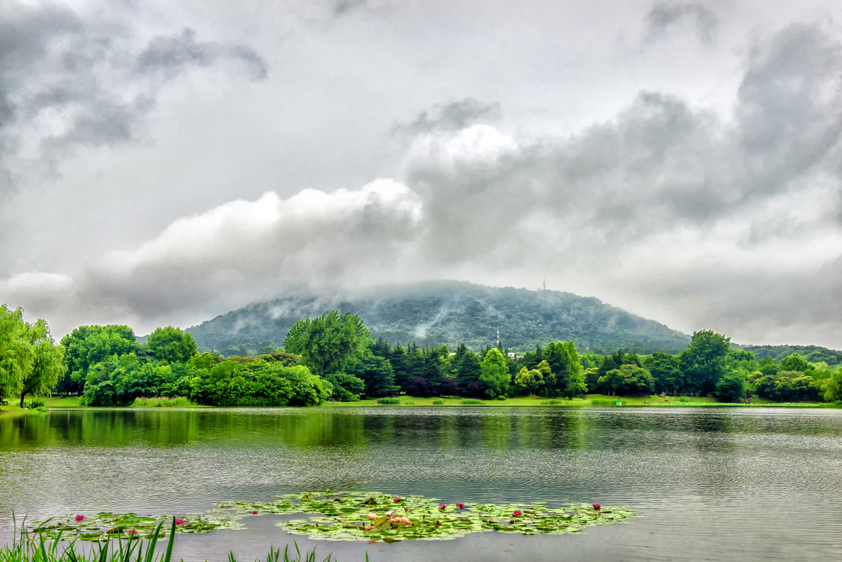 摄于合肥大蜀山蜀峰湾公园.