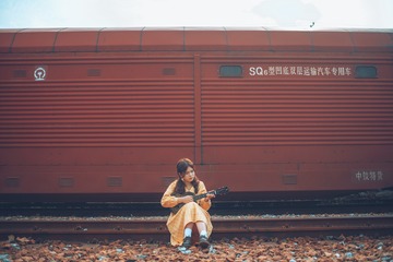 2371114