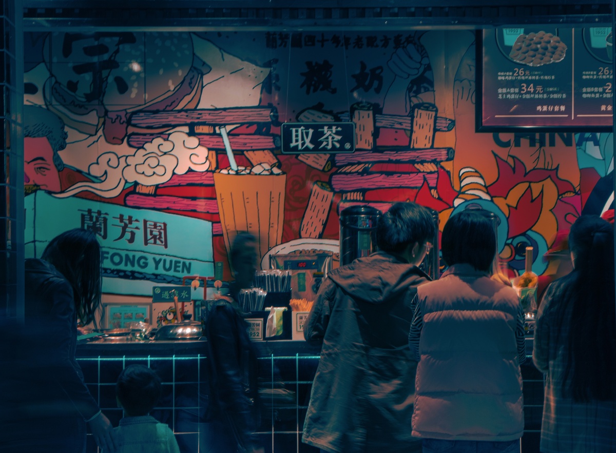 在杭州钱江新城拍的图场景很港风后期调色往港风上调了