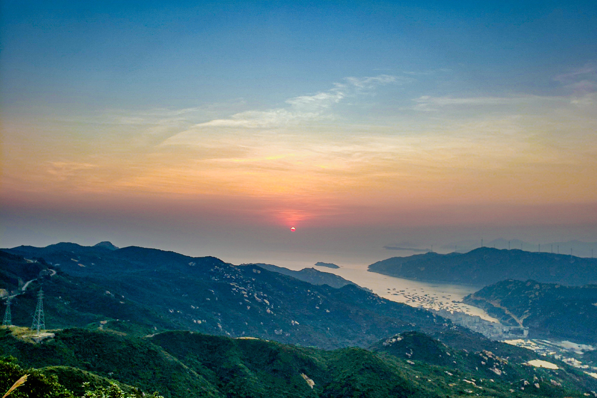 山海的日落