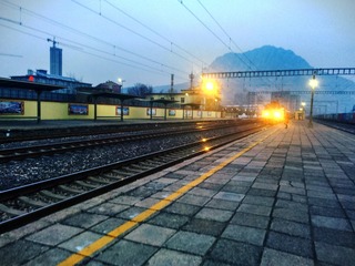 2060962