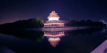 河边