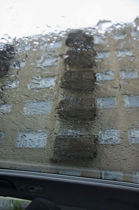赫尔辛基的雨<br />

