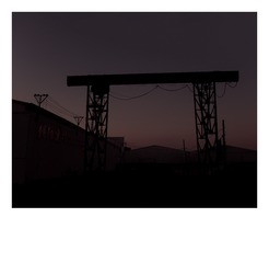 997658
