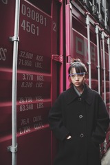 13704