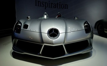Mercedes-Benz SLR