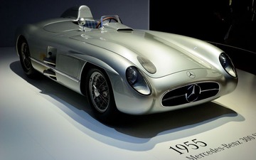 Mercedes-Benz SLR