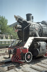 878484