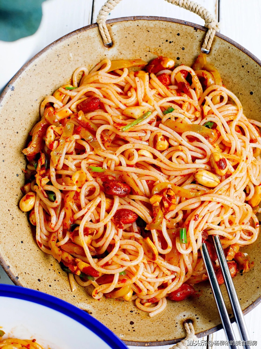 15吃过最好吃的香辣素拌米粉!自己做的拌粉居然这么好吃!