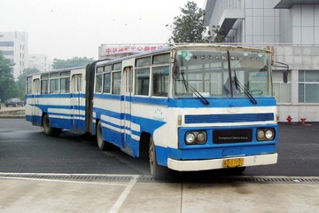 CJ664 BUS 常州客车厂的长江CJ664型