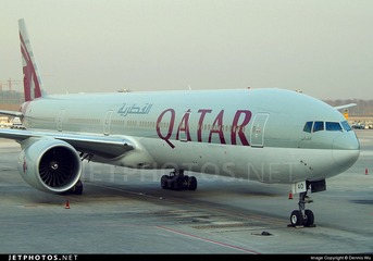 Qatar Airways Boeing 777-3DZER at Beijing Capital