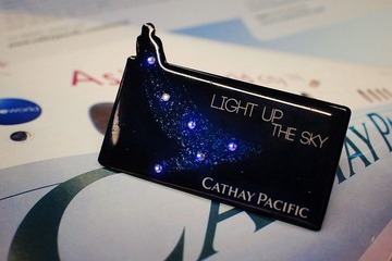 "Light Up the Sky" Badge of Cathay Pacific Airways 国泰航空"点亮夜空"胸针