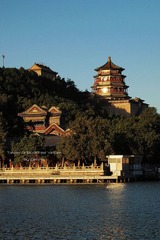 Tower of Buddhist Virture/Kunming Lake 万寿山上佛香阁及昆明湖
