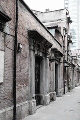 石门一路八月照