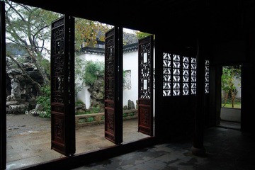 the "Could Stairway Hall" 网师园-梯云室