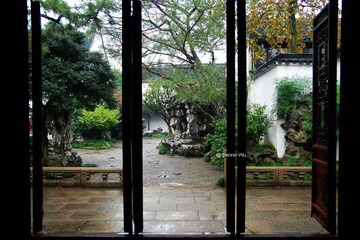 the Courtyard of "Could Stairway Hall" 满园春色关不住-网师园-梯云室