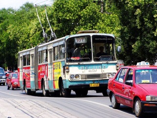 Beijing NO107 Trolleybus 北京BJD562型水沿窗版电车107路后门桥