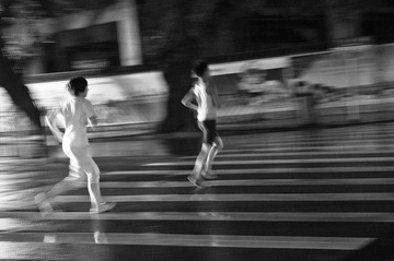 过马路，从小孩抓起