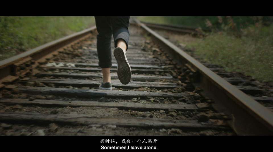 04leave alone br /> 有时候,我会一个人奔跑着离开