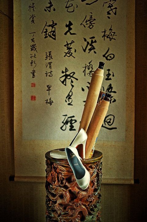 婚鞋<br />
拍摄于南宁的一场婚礼。