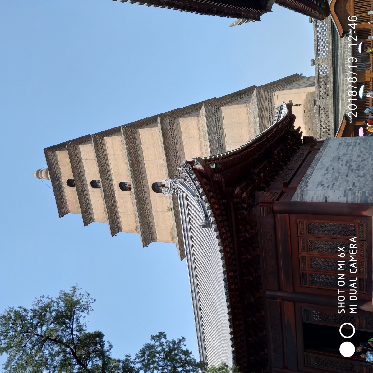 曾用名:大兴城,京兆,奉元,西京.是中国陕西省省会,中国15个副省级城市