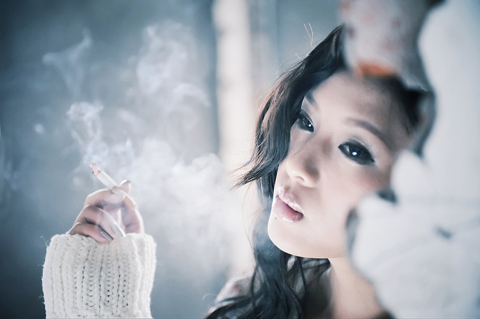 烟雾的感觉是恰到好处了.下次拍照我带包女烟.