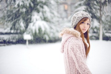 雪中精灵 MOMO