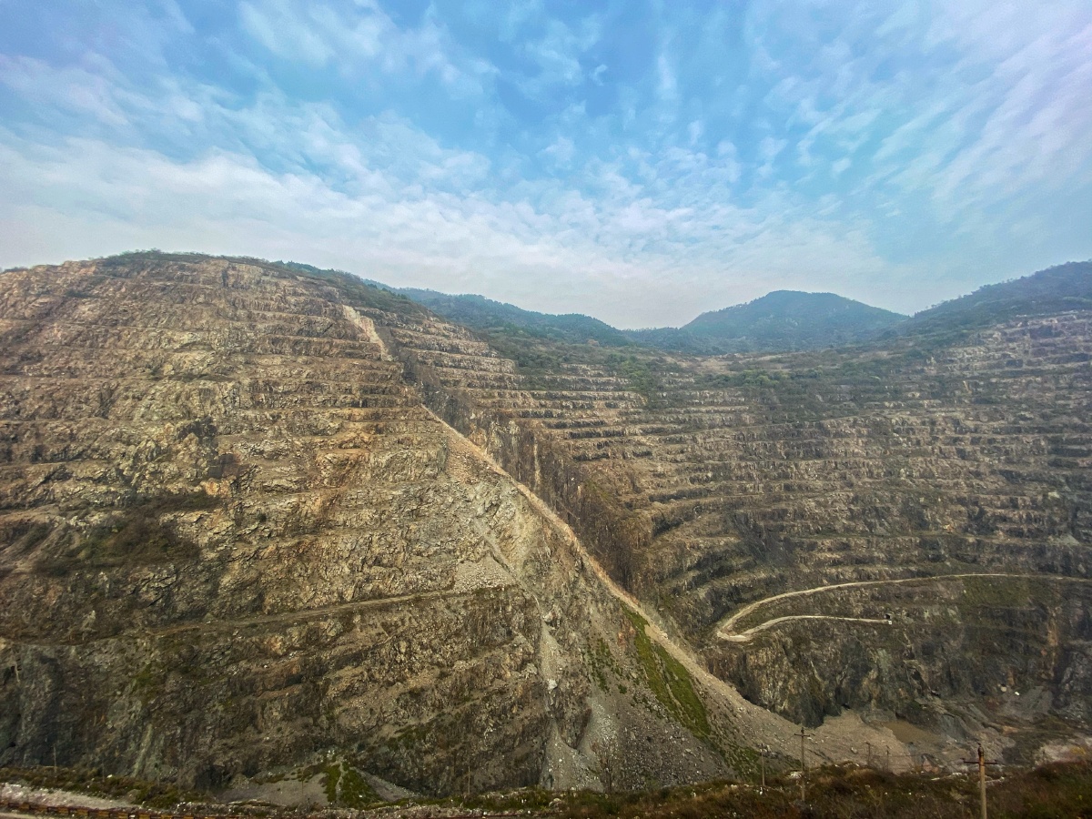 亚洲第一天坑,黄石国家矿山公园景区